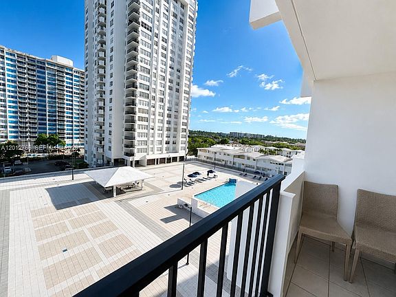 3rd image of 2780 NE 183rd St APT 710