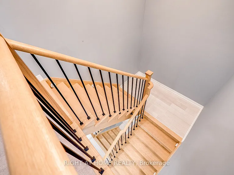 20 Harcourt St — Photo 21