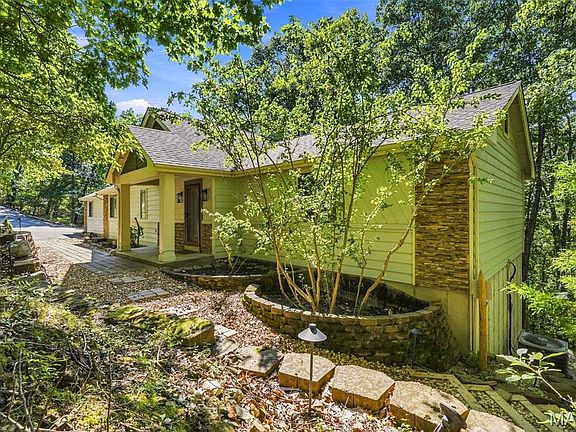 4th image of 3311 Pine Cliff Rd