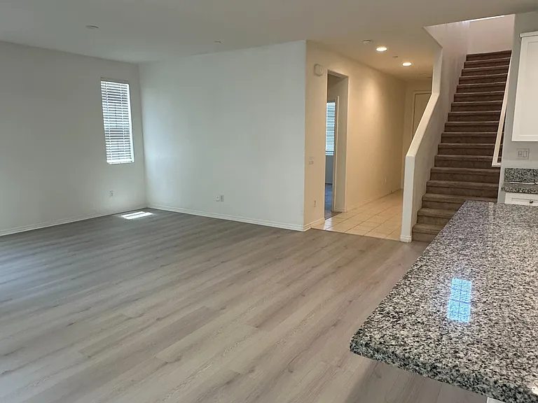 1540 Cantabria Pl — Photo 7