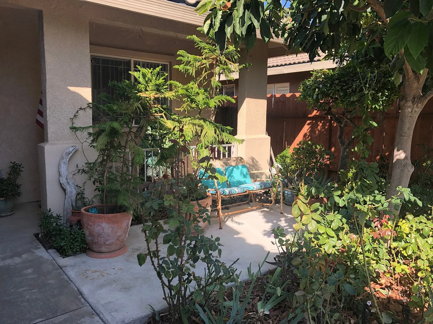 Sycamore Ranch Spacious 3 Bedroom, 2 Bath — Photo 3