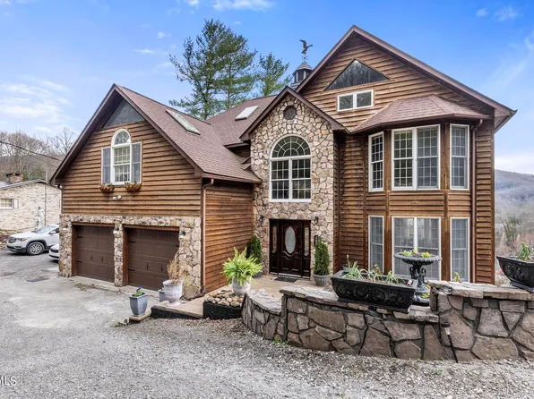 480 Murphy St NW, Norton, VA 24273