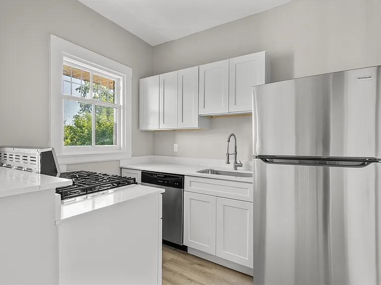 19 Agassiz Street — Photo 1