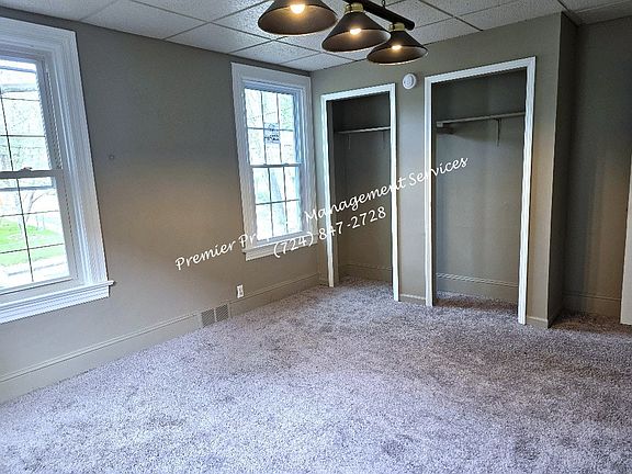 2nd image of 1324 2nd Ave