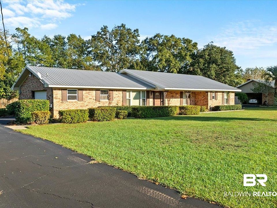 1st image of 22582 Ridgewood Dr