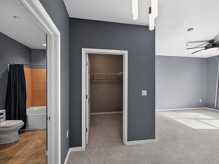 9441 Ashbury Cir #102 — Photo 28