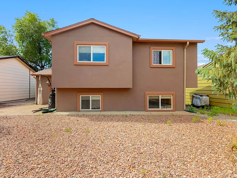 3117 Moonbeam Cir S — Photo 32