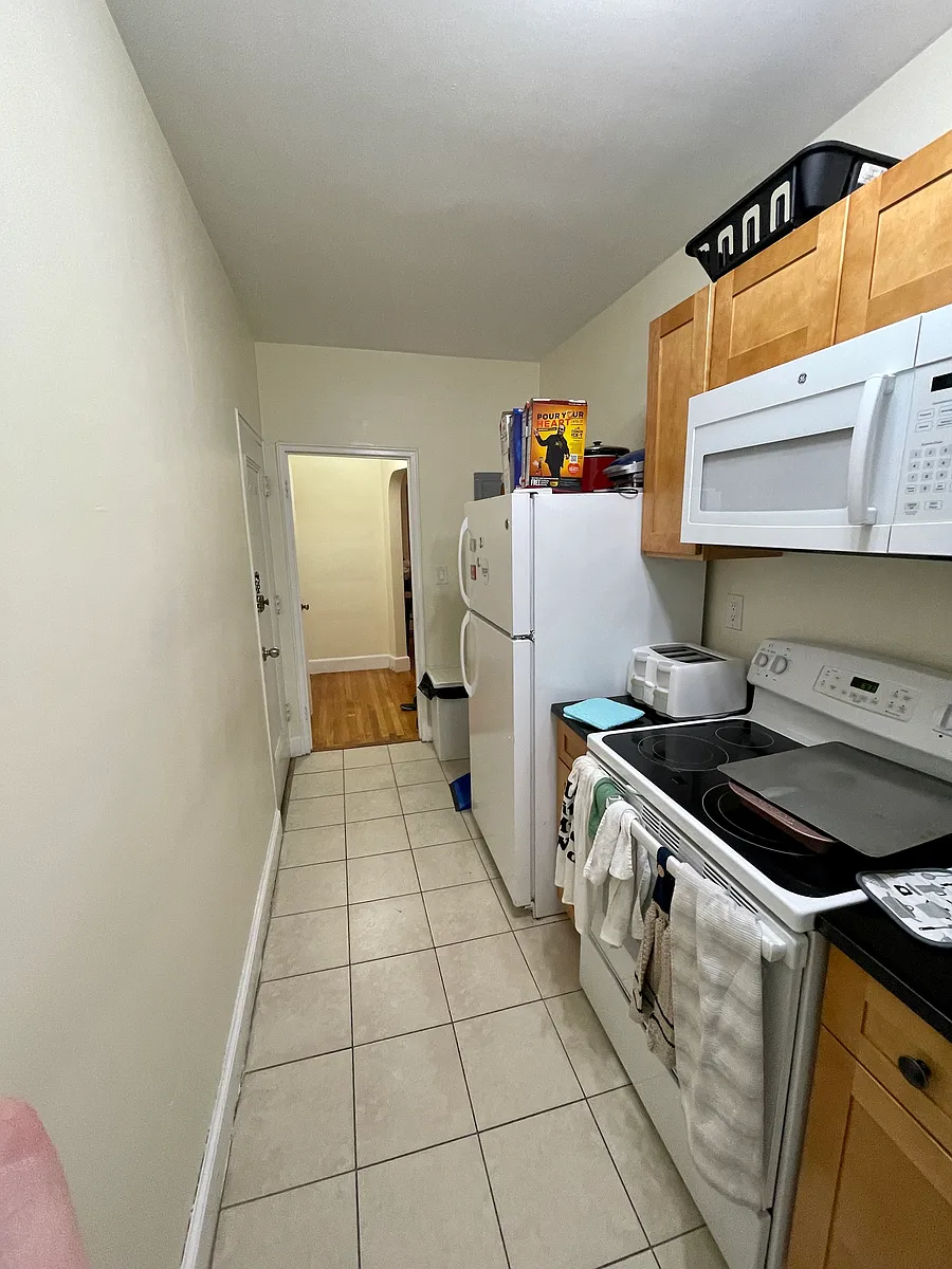 Building Photo - 114 Longwood Ave #1