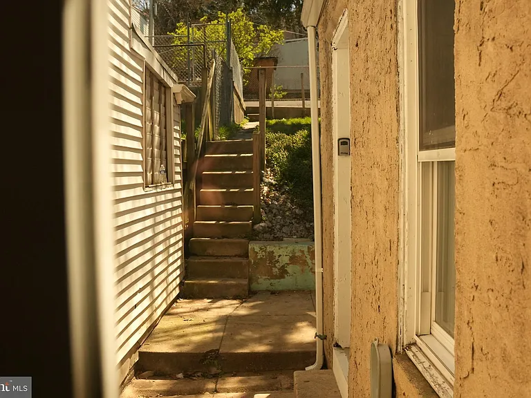 1614 Cotton St — Photo 20