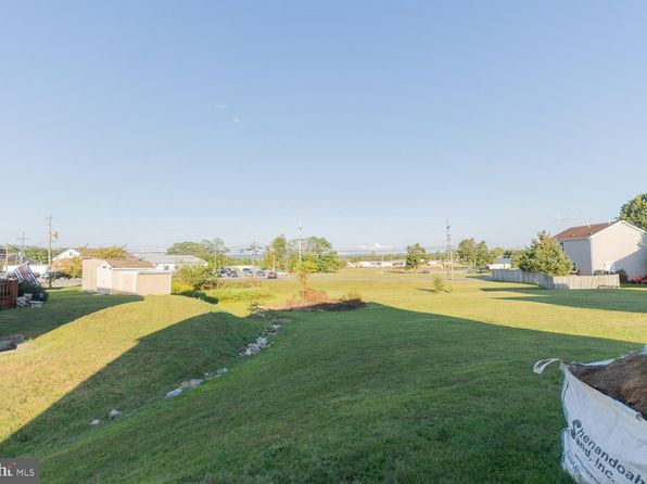 40 Stiles Way, Ranson, WV 25438