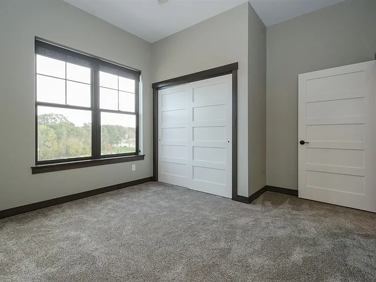 Depot Building D Luxury Rentals — Photo 21