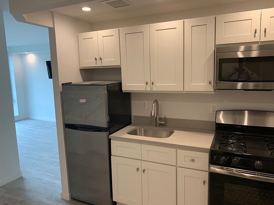1st image of 433 W 53rd St #5B