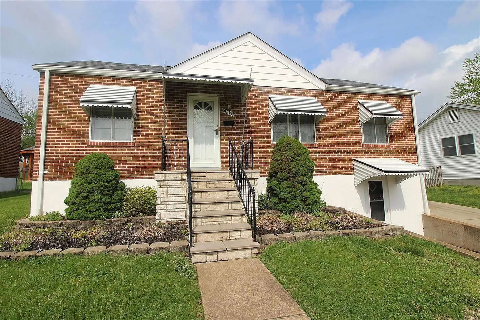 9817 Zenith Dr photo 1