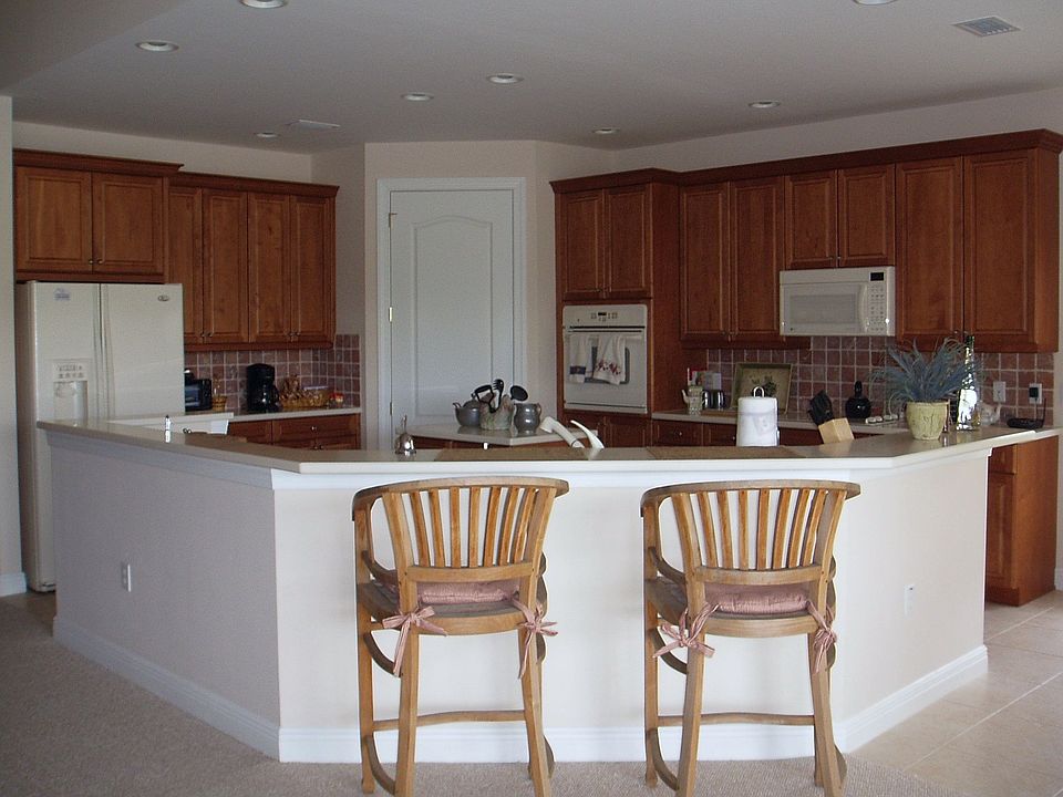 eat in kitchen - new granite countertops
