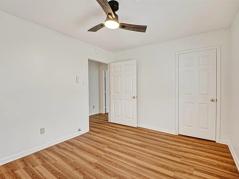 7426 Miley St — Photo 17