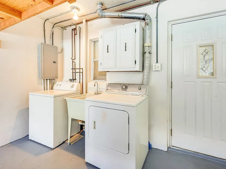 Laundry Room Cabinet