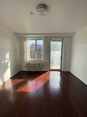 1st image of 284 Stanhope St #3E