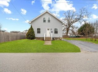 143 Chambly Ave, Warwick, RI 02888