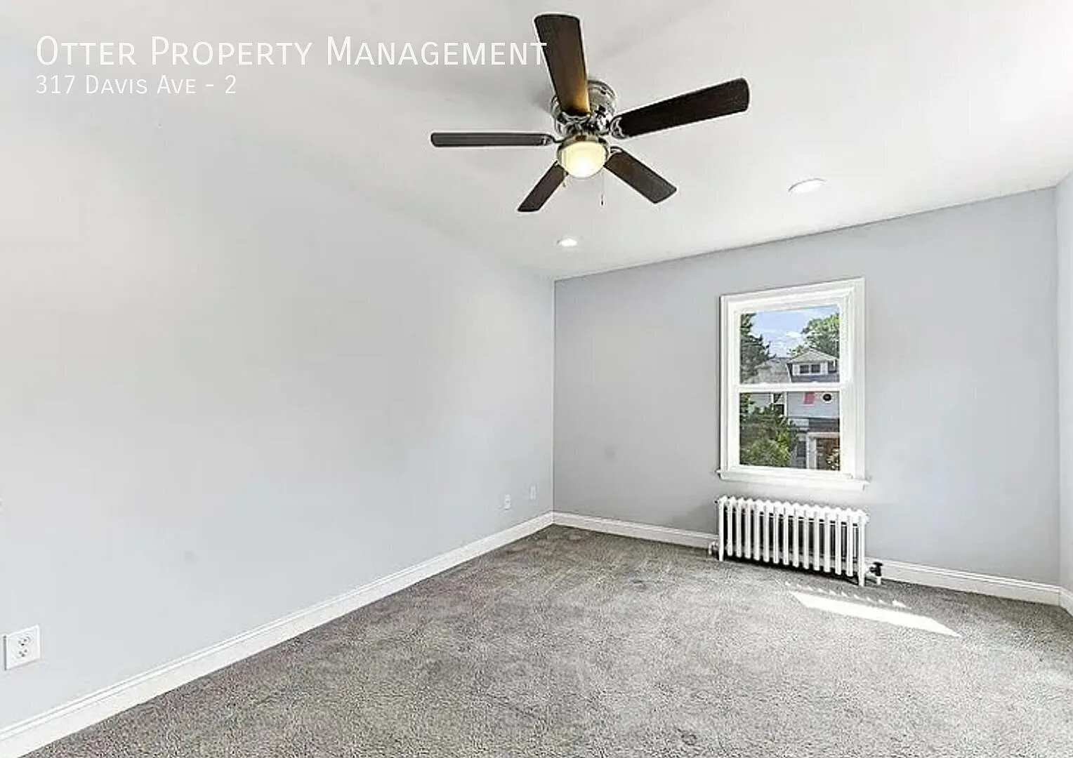 1BR Apartment with Private In-Unit Laundry & Shared Backyard — Photo 4