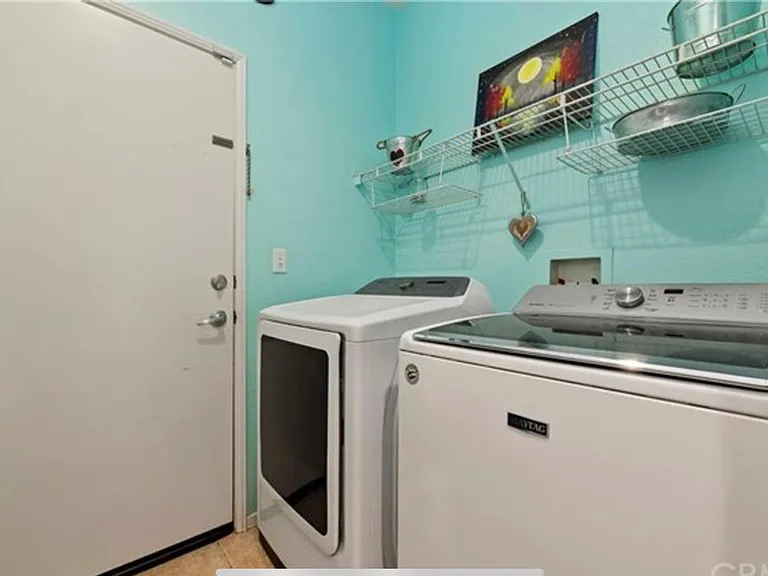 2083 Mount Verdugo Ln — Photo 14