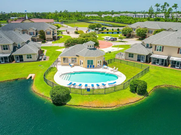 402 Baldwin Rowe Cir, Panama City, FL 32405