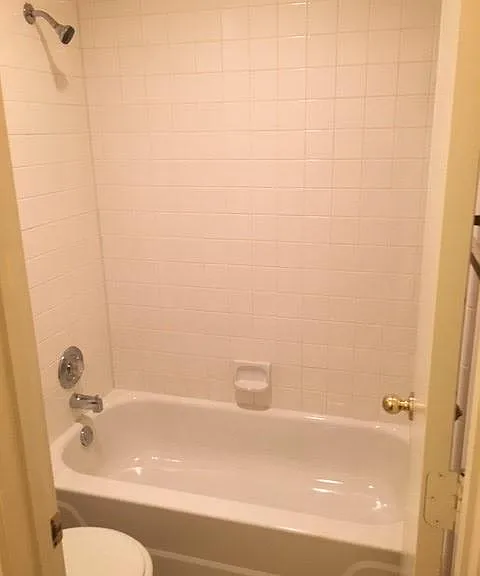 bathroom 2 shower tub