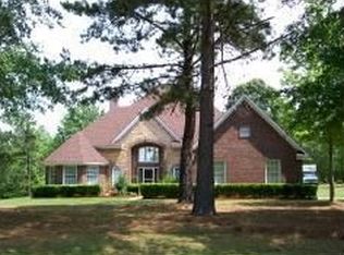 83 Buckeye Loop N, Midland, GA 31820