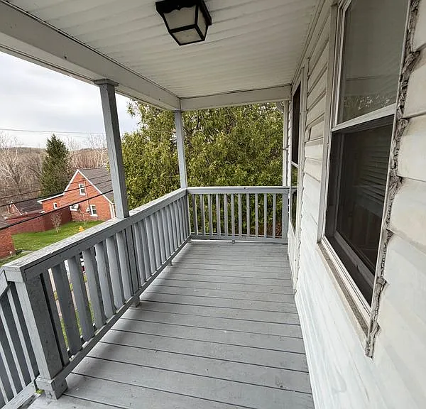 20 N Pine St — Photo 6