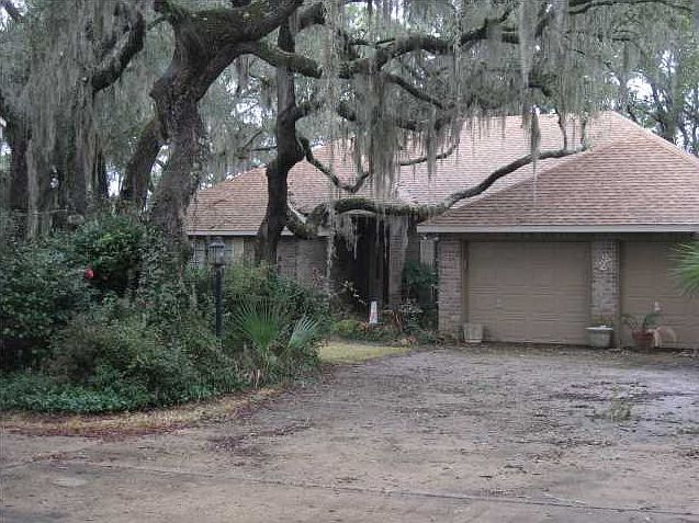1st image of 22 Bayou Dr