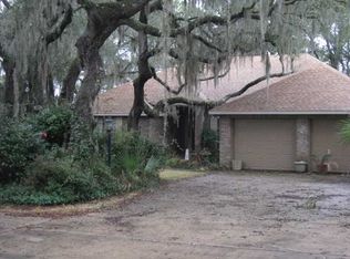22 Bayou Dr, Fort Walton Beach, FL 32547