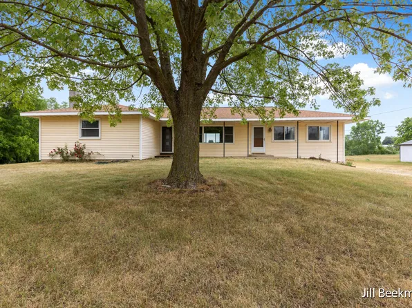 1845 144th Ave, Dorr, MI 49323