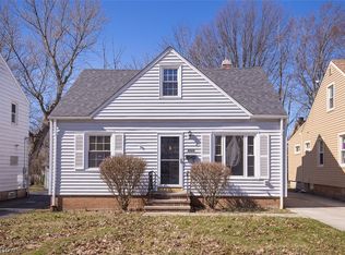 20021 Green Oak Dr, Euclid, OH 44117