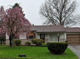 862 S Main St, Red Lion, PA 17356