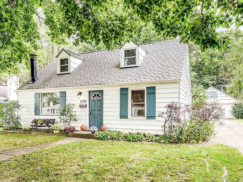 1st image of 2734 Woodmont Dr