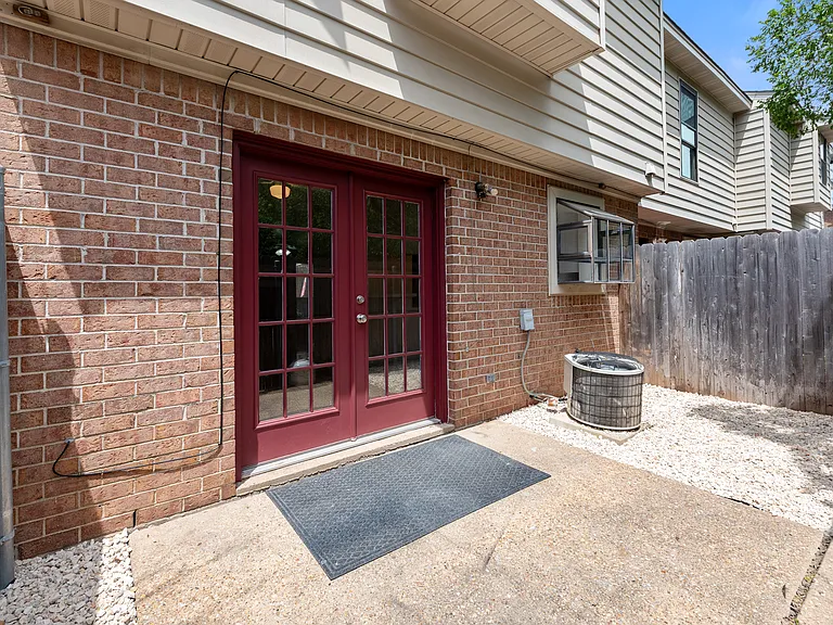 1904 Dartmouth St #S4 — Photo 16