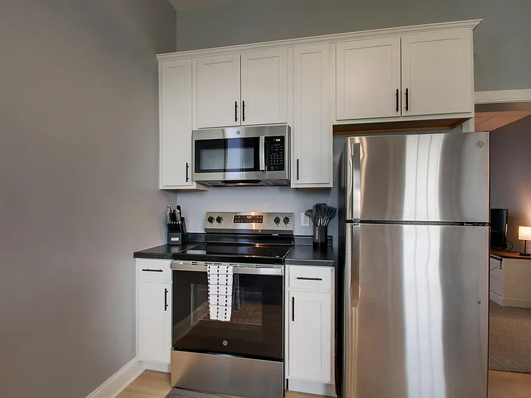 916-918 Adams St #916-A — Photo 9