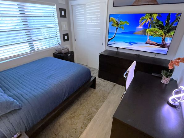 3127 Martinique Way Room 5
