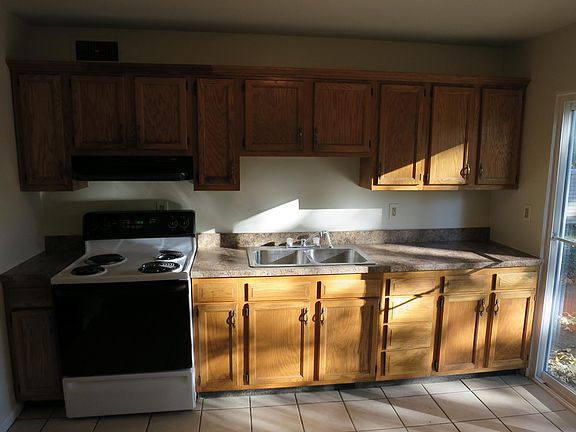 5th image of 7306 Dunkirk Ln
