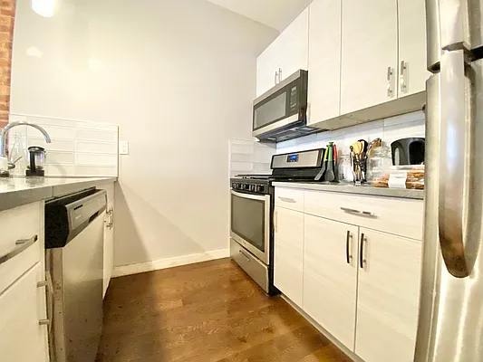 Rented by Keller Williams NYC | media 9