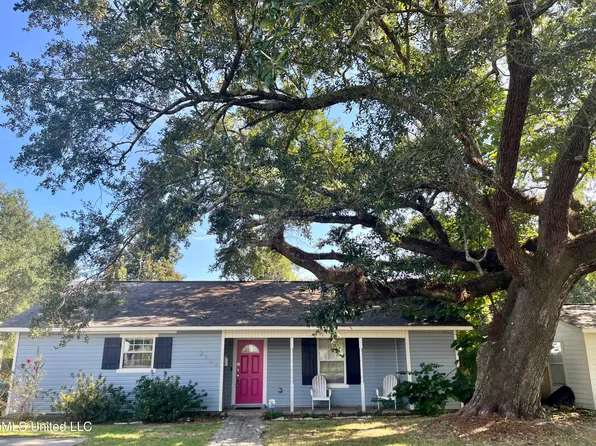 2104 Curcor Dr, Gulfport, MS 39507