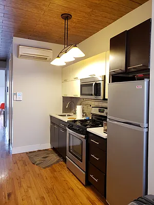 Rented by Signature Property Realty | media 25