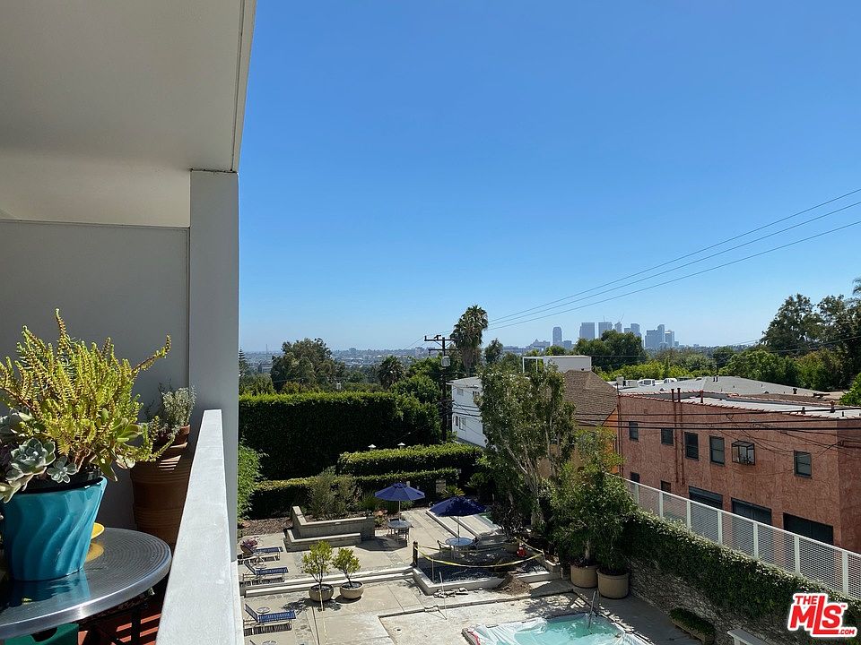 1st image of 999 N Doheny Dr APT 302