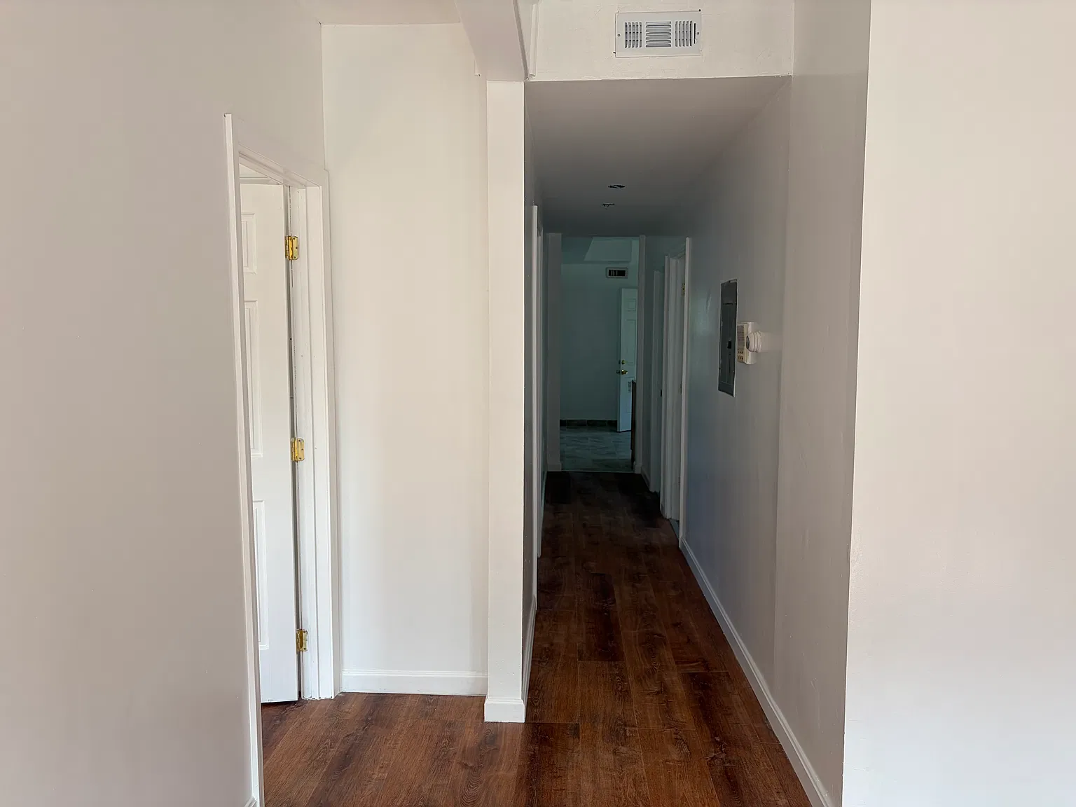 4 bed, 1000 sqft, $3,200 — Photo 3