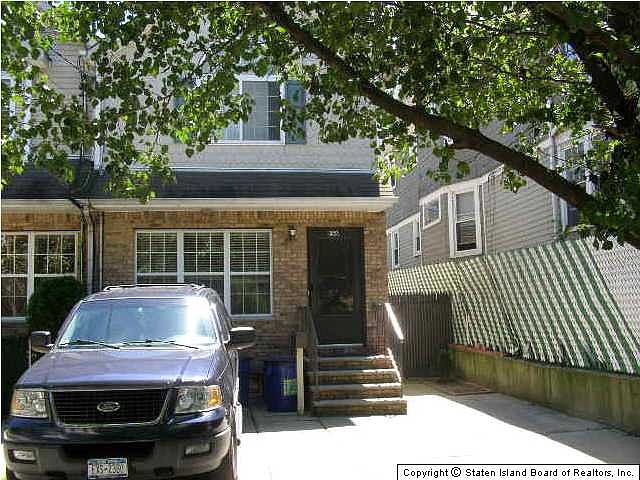1st image of 156 Benziger Ave