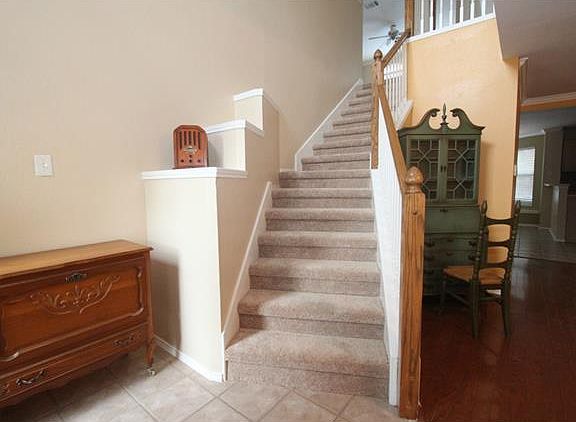 3rd image of 4238 Kingsburg Dr