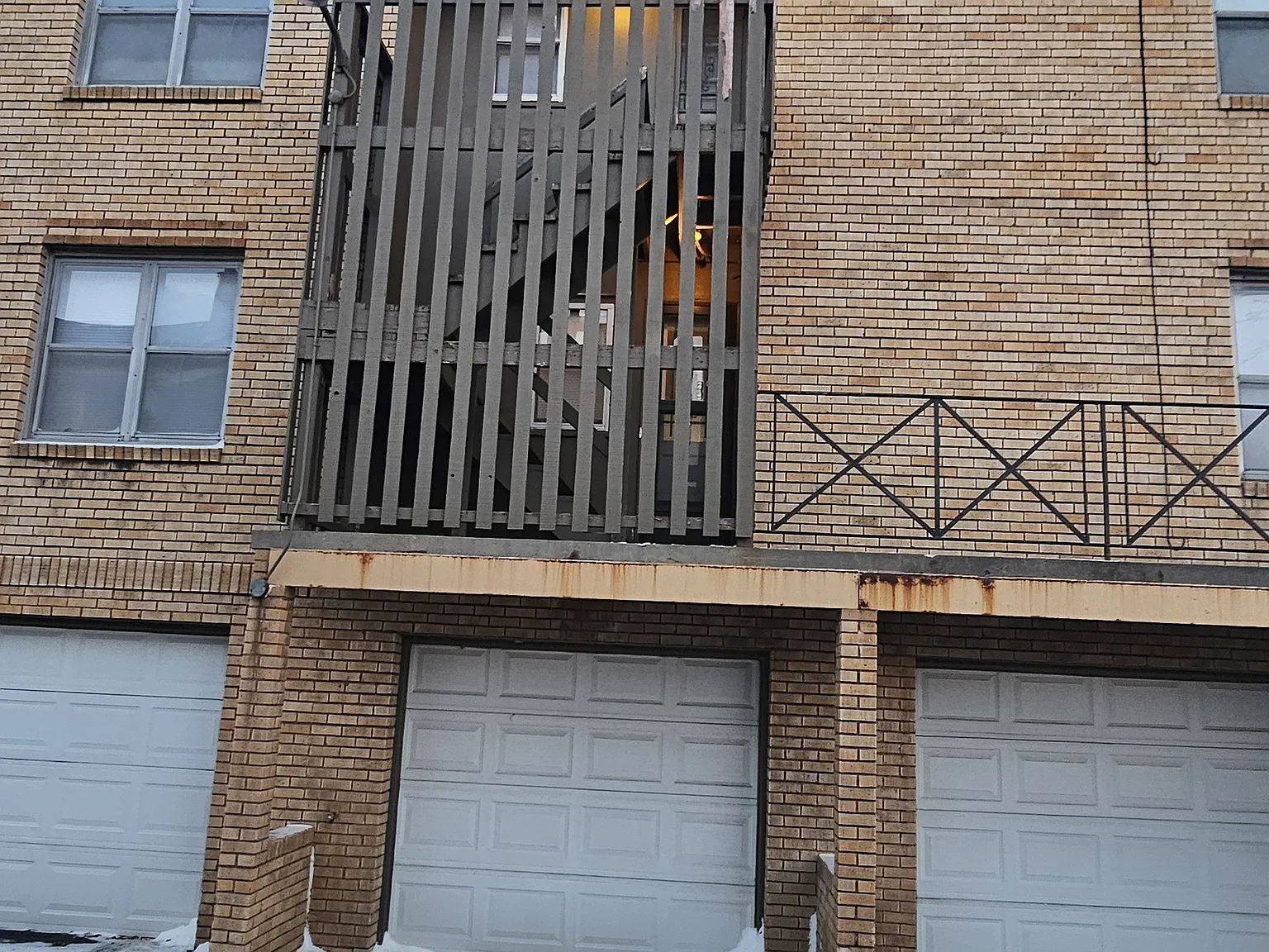 5057 Leavenworth St — Photo 3
