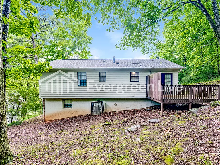 2657 Laburnum Dr — Photo 15