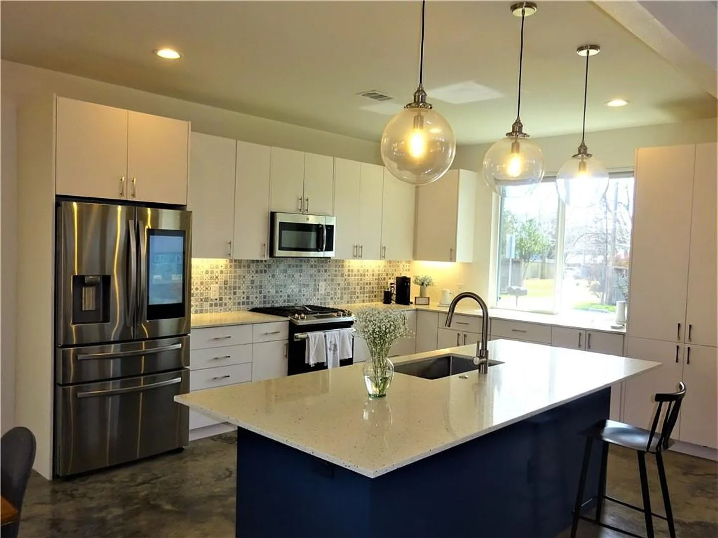 Beautiful 3 bedroom home in North Austin — Photo 4