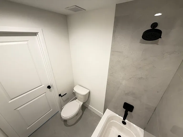 2614 Palomar Ave SE — Photo 35