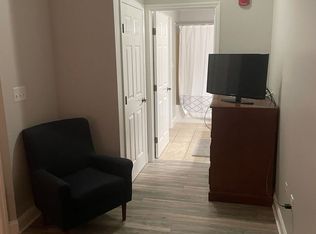 215 W College Ave APT 713, Tallahassee, FL 32301